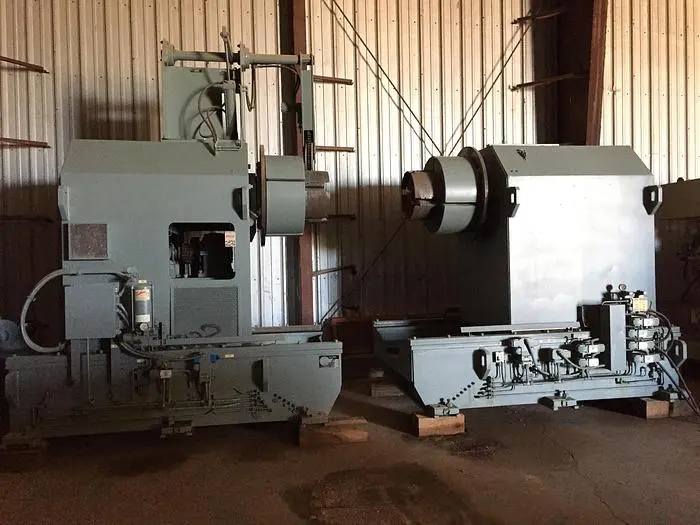 75,000 lb SESCO Twin Mandrel Un-coiler; 84" wide. Mfg. 1982