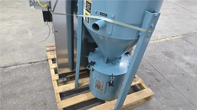 105 CFM Una-Dyn Powermax HP Pump, w/ 2" Hopper, 5 HP