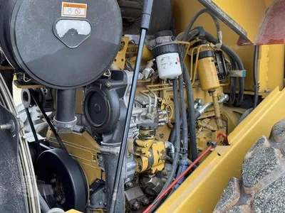 USED 2006 CATERPILLAR CS-683E