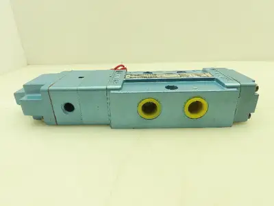 Skinner S4R0AAL4 Directional Control Valve 5-Way 2 Pos 120V Solenoid 150 PSI