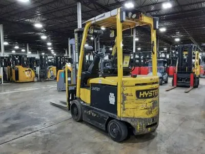 USED 2020 HYSTER E60XN-33