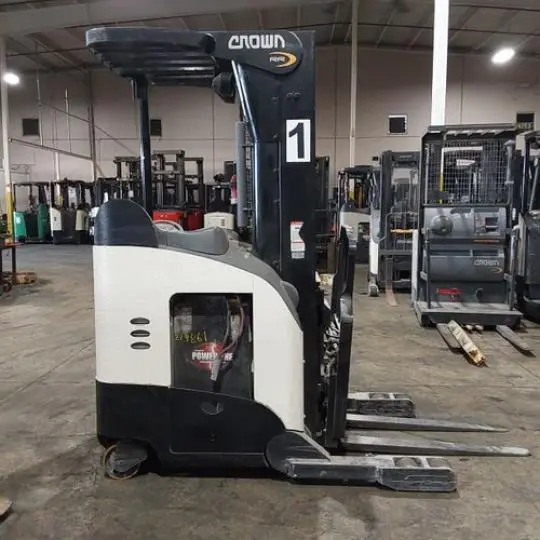USED 2018 CROWN RR5725-45