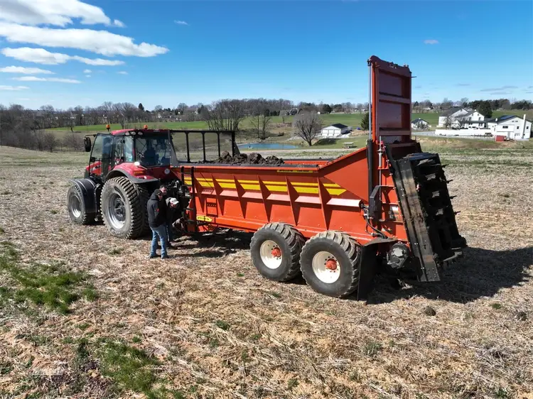 New | in-Stock 2026 PEQUEA VHS600V Manure Spreaders Pennsylvania US | Zimmerman Farm Service #1409878