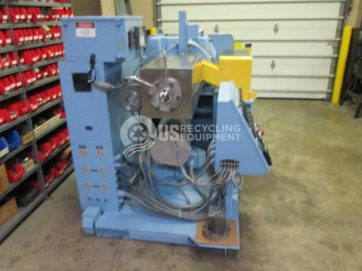 USED KILLON DAVIS 2-1/2" HOT MELT RUBBER EXTRUDER