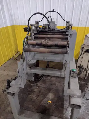 24"' WADDINGTON PRESS ROOM EQUIPMENT SERVO FEEDER: YOBRO #24884
