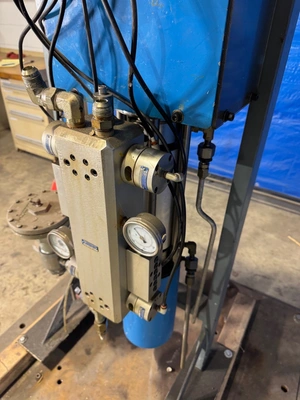 SEALANT EQUIPMENT & ENGINEERING Dispensing Pump Sealant Pump | K.B. Industries LLC (7)