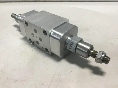 USED SUN HYDRAULICS GBY-0EU4-A2