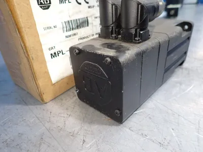 USED ALLEN BRADLEY MPLA220TV074AA