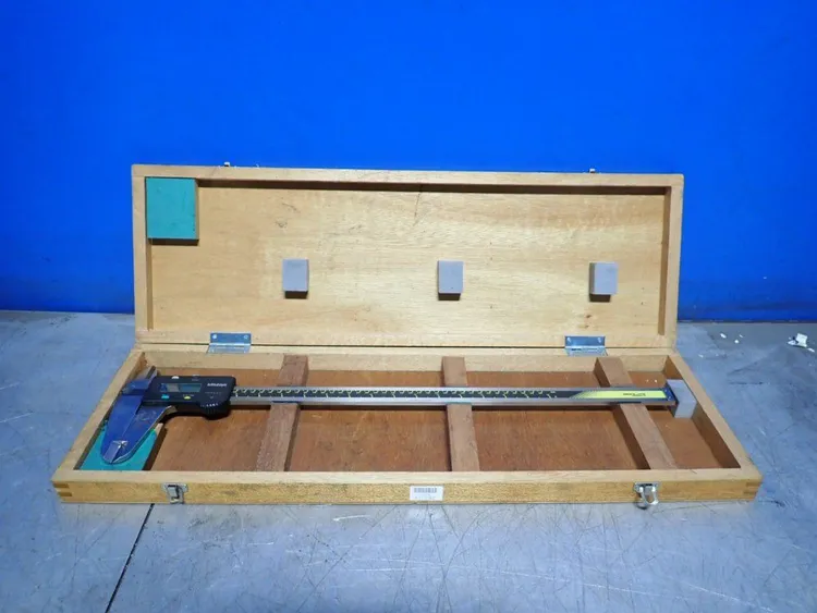 Used MITUTOYO _UNKNOWN_ Digital Calipers Ohio US | HGR 24 #1233356