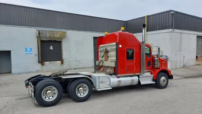 USED 2023 KENWORTH T800