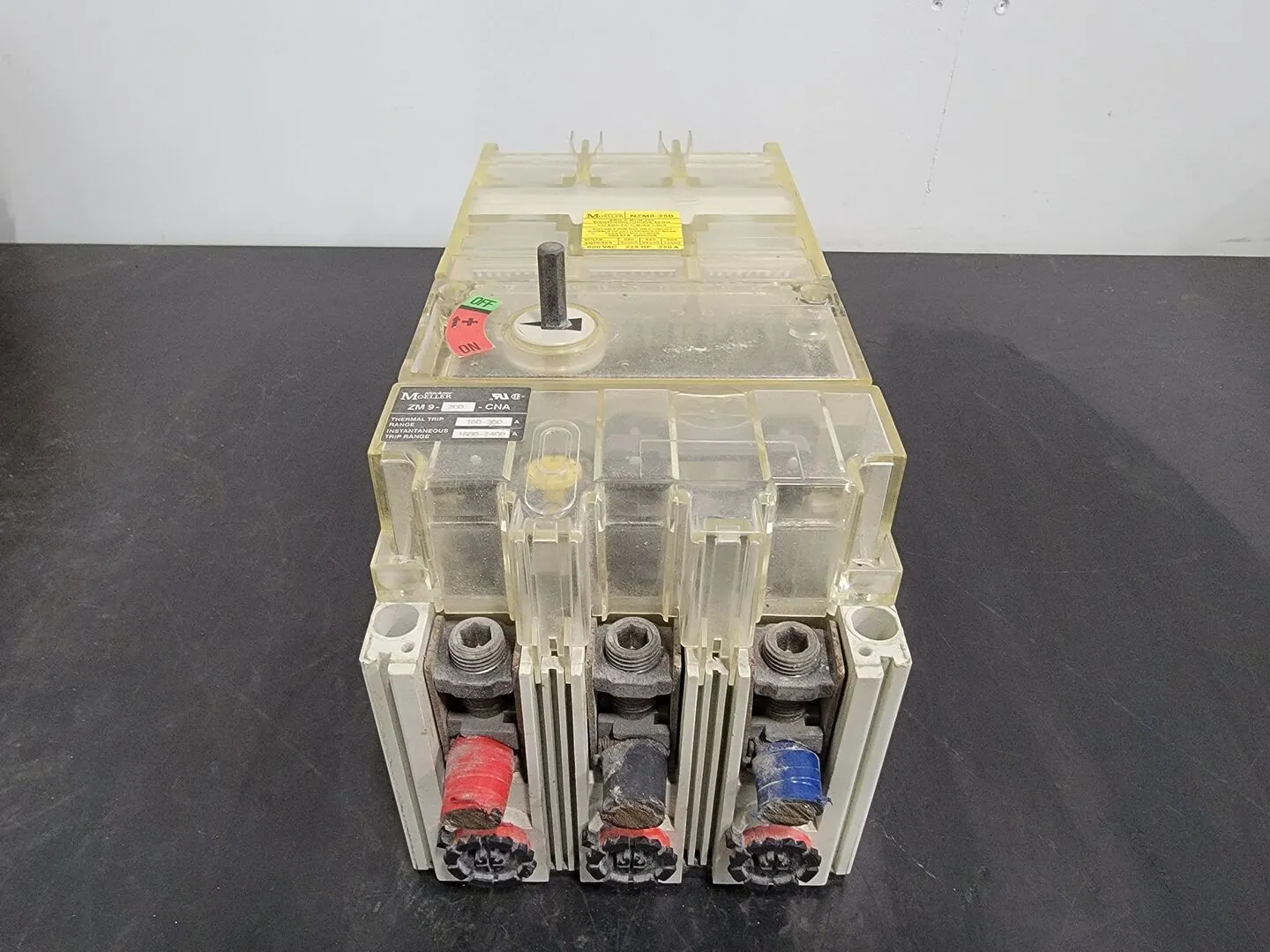 Used KLOCKNER MOELLER NZM9-250 Switchgears British Columbia CA | Lenmark #242597