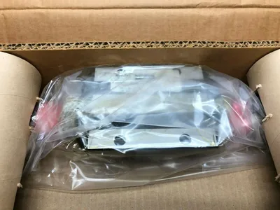 USED THK 760 MM LINEAR RAIL PLLOW BLOCK CARRIAGE SET