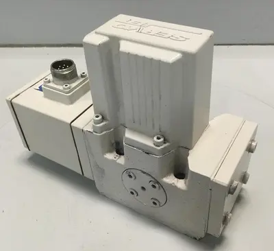 USED MOOG D661-5009