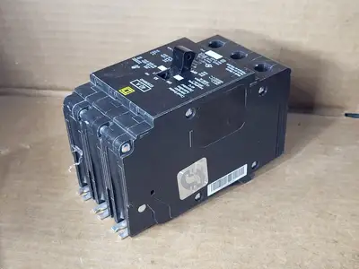 NEW SQUARE D EDB36040