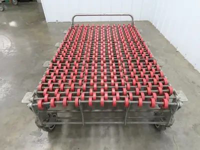 NestaFlex 376  30"W x 12' 8" Expandable Gravity Flex Conveyor Plastic Skatewheel