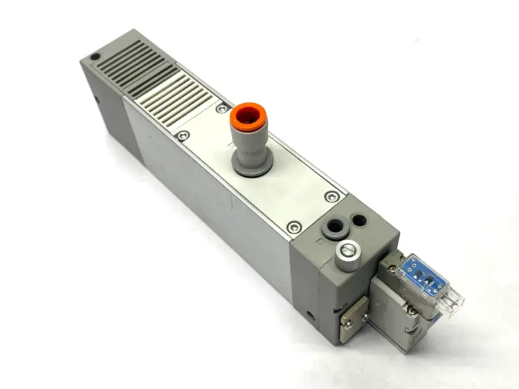 Used SMC Pneumatic Multi-Stage Vacuum Ejector 0-84kPa 24V Vacuum Pumps Michigan US | Maverick Industrial Sales #1393516