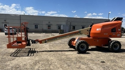 USED 2022 JLG 400S