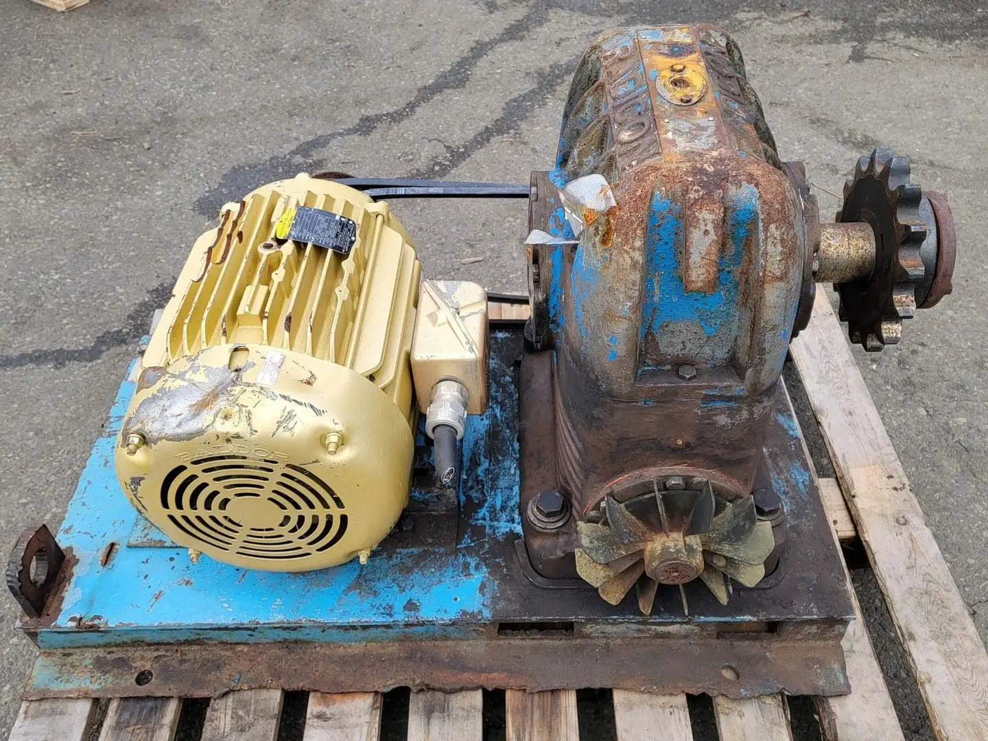 USED RADICON M2334T