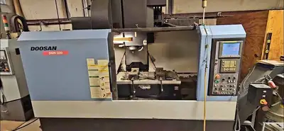 2010 DOOSAN DNM 500 Vertical Machining Centers | Toolquip, Inc. (1)