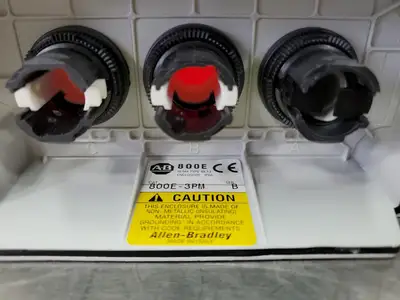 USED Allen-Bradley 800E-3PM