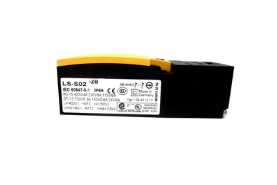 NEW EATON LS-S02-ZB LIMIT SWITCH LSS02ZB