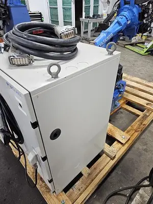 USED 2013 YASKAWA MOTOMAN MH50