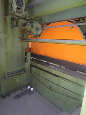 USED 1900 VERSON 306-90