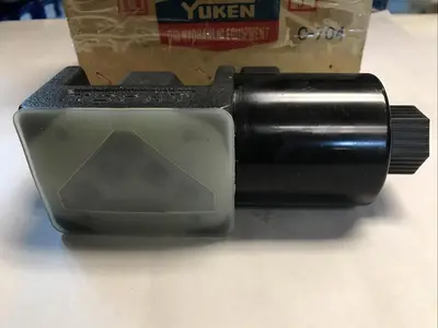 USED YUKEN DSG-03-2B3-D24-N-5090
