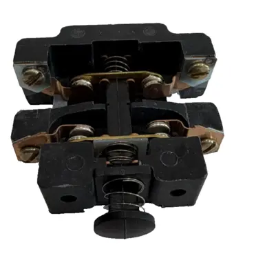 NEW GENERAL ELECTRIC IC2956A200C CONTACT BLOCK