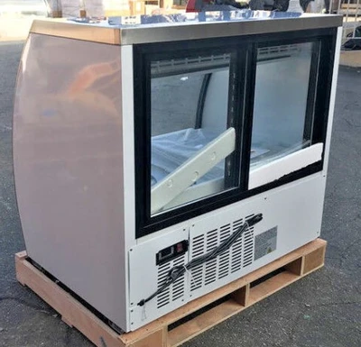 171-0015 Self Contained 48” Deli Refrigerated Display Case
