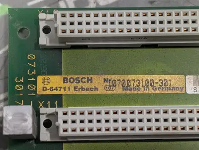 Bosch 1070073100-301 Weld Timer 4 Slot Backplane Board 1695-I-B-T-V Used