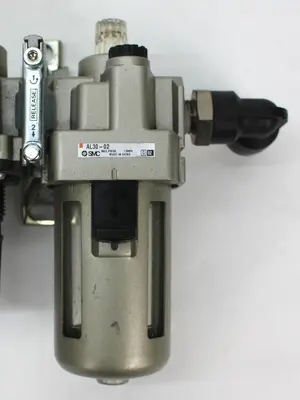 USED SMC AF30-02D / AR25-02E / AL30-02