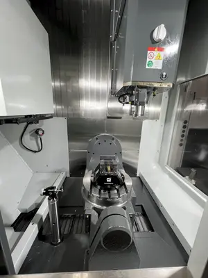 2022 HAAS UMC-500SS Universal Machining Centers | Toolquip, Inc. (3)