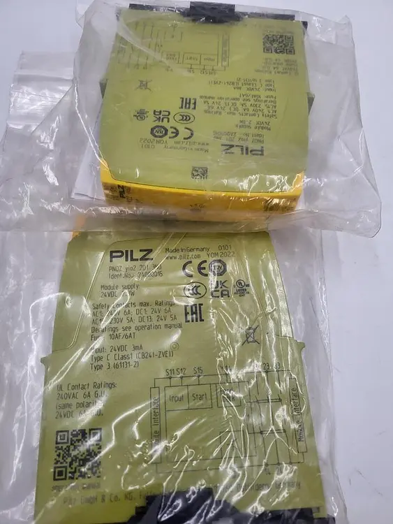 New | in-Stock PILZ PILZ PNOZ YIO2 2A000015 / 1004395 Relays & Switches | ND Industrial Surplus #1217314