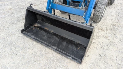 USED 1999 NEW HOLLAND TC33D