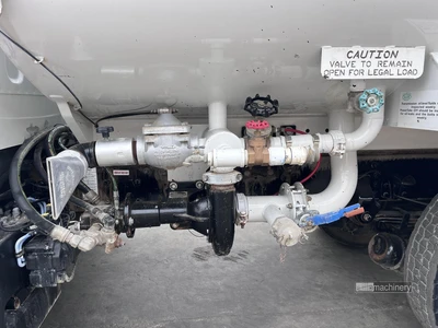 Used 2017 FREIGHTLINER BUSINESS CLASS M2 106 Tanker trucks California US | Lillo Machinery #1403799