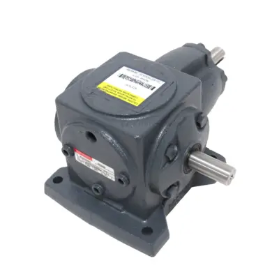 NEW BOSTON GEAR R237A0M1 SPIRAL BEVEL GEARBOX 2:1