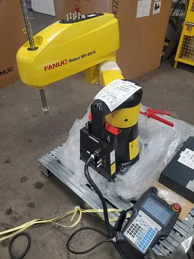 Used 2022 FANUC SR-20IA Robots Ohio US | Six Axis Solutions #397810