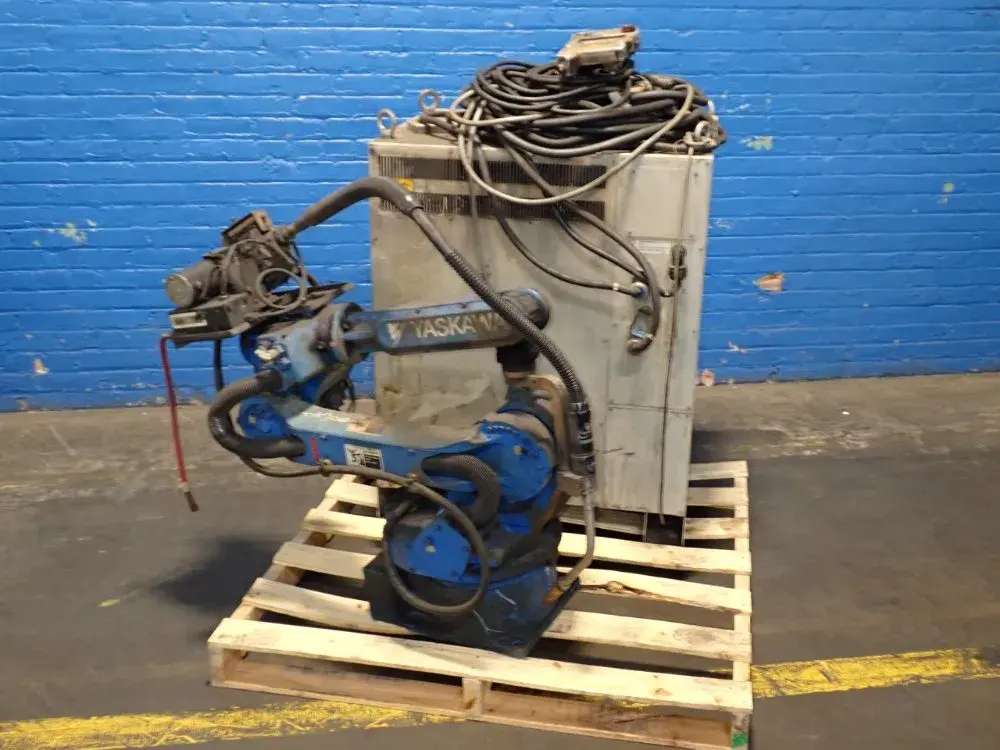 USED 2013 YASKAWA MOTOMAN MH6