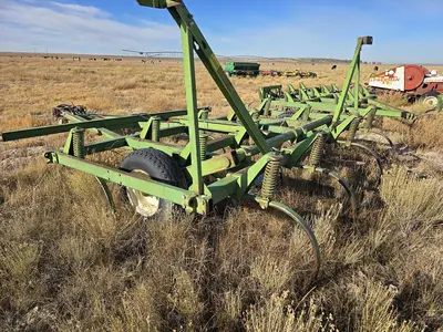 USED JOHN DEERE 1600