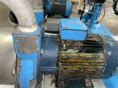 Vacuum Pump System For Vent On Extruder