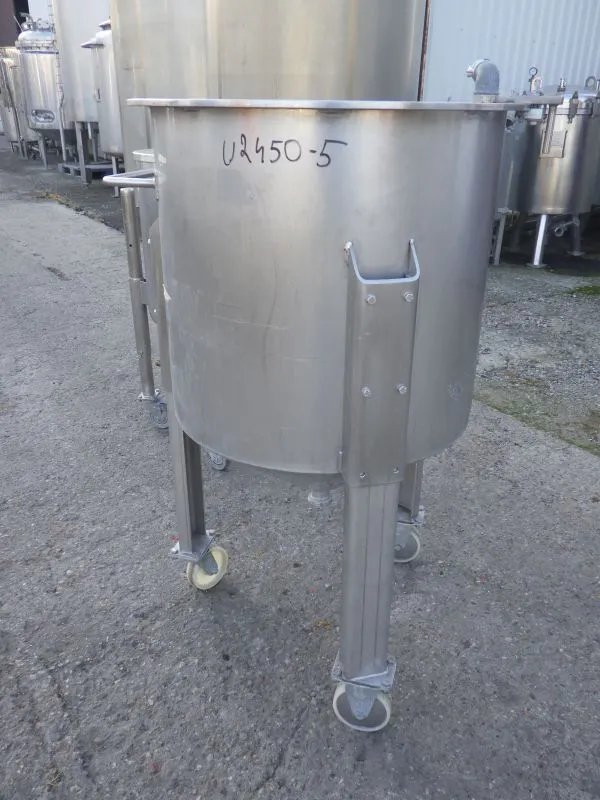 200 L Used Vertical Stainless Steel Mobile Storage Tank
