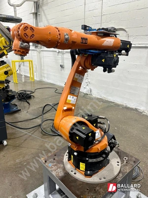 KUKA KR 5 Arc MIG Welding Robot System Complete w/ KRC4 Controller