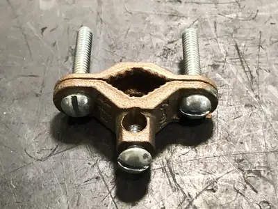 1/2" - 1" Bare Ground Clamp
