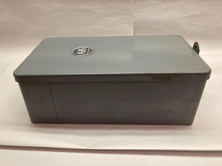 Used ALLEN-BRADLEY 704BAD921A Starters | Surplus Asset Holdings #1204368