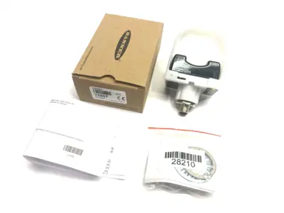USED BANNER ENGINEERING ILLUMINATED VERIFICATION TOUCH BUTTON 2-COLOR 5-PIN