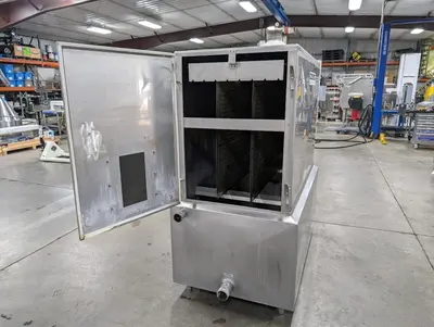 USED MUELLER 165 GAL FFC