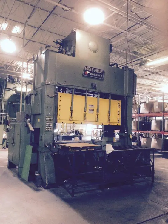Used 1989 EAGLE SA4-250-108-48 Hydraulic Presses | Presses for Industry #407002