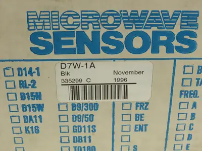 Microwave Sensors D7W-1A Door Opener Motion Sensor 12/24VDC NO-NC Lot of 3