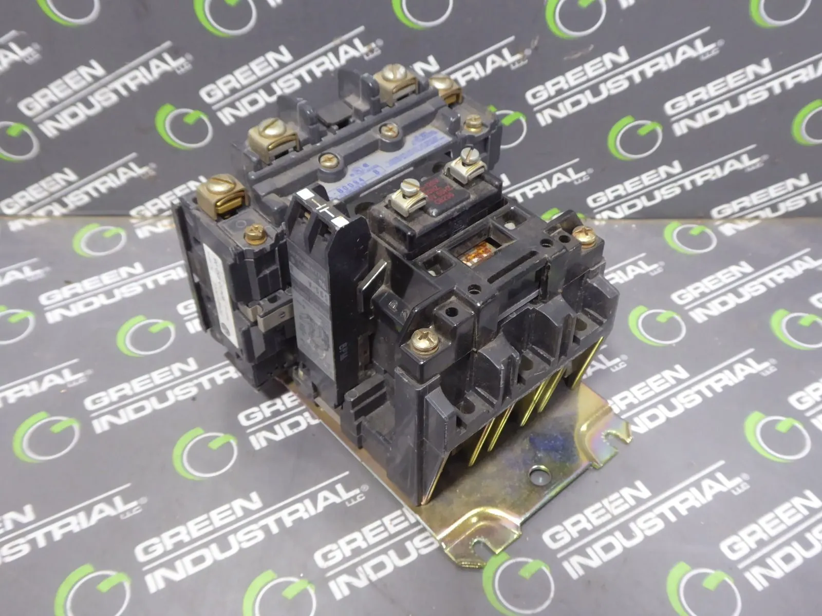 Allen Bradley 500L-BOD94 AC Lighting Contactor 30A Used